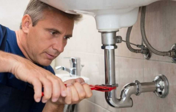 Execut-Repar instalatii sanitare